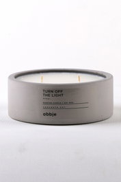 Aberto Design Turn Off The Light Flat Vela Perfumada Cacao Crema Hormigón Parafina Soja 12x4.5 cm Gris